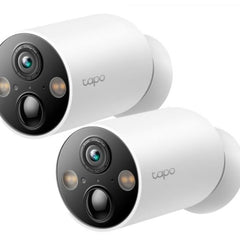Kaksi TP-Link Tapo C425 -akkukäyttöistä ulkokameraa