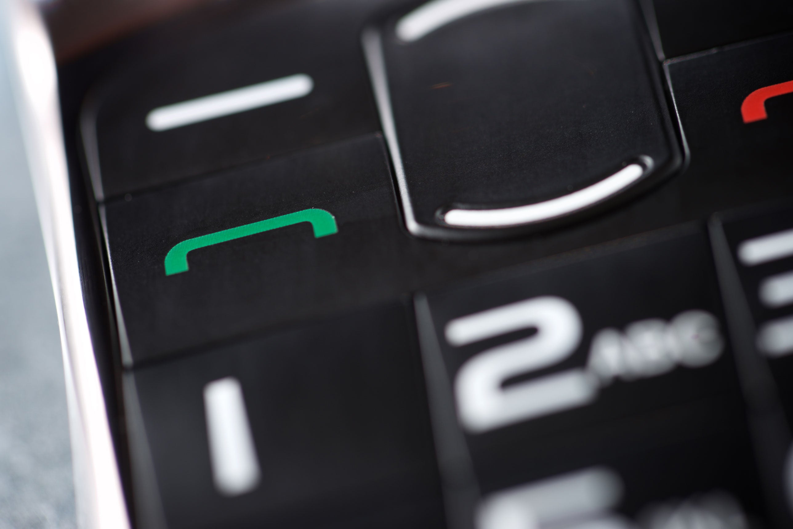 Beafon ML10 LTE – turvallinen ja selkeä pöytäpuhelin, vinkit kaiken hyödyn irtiottamiseen