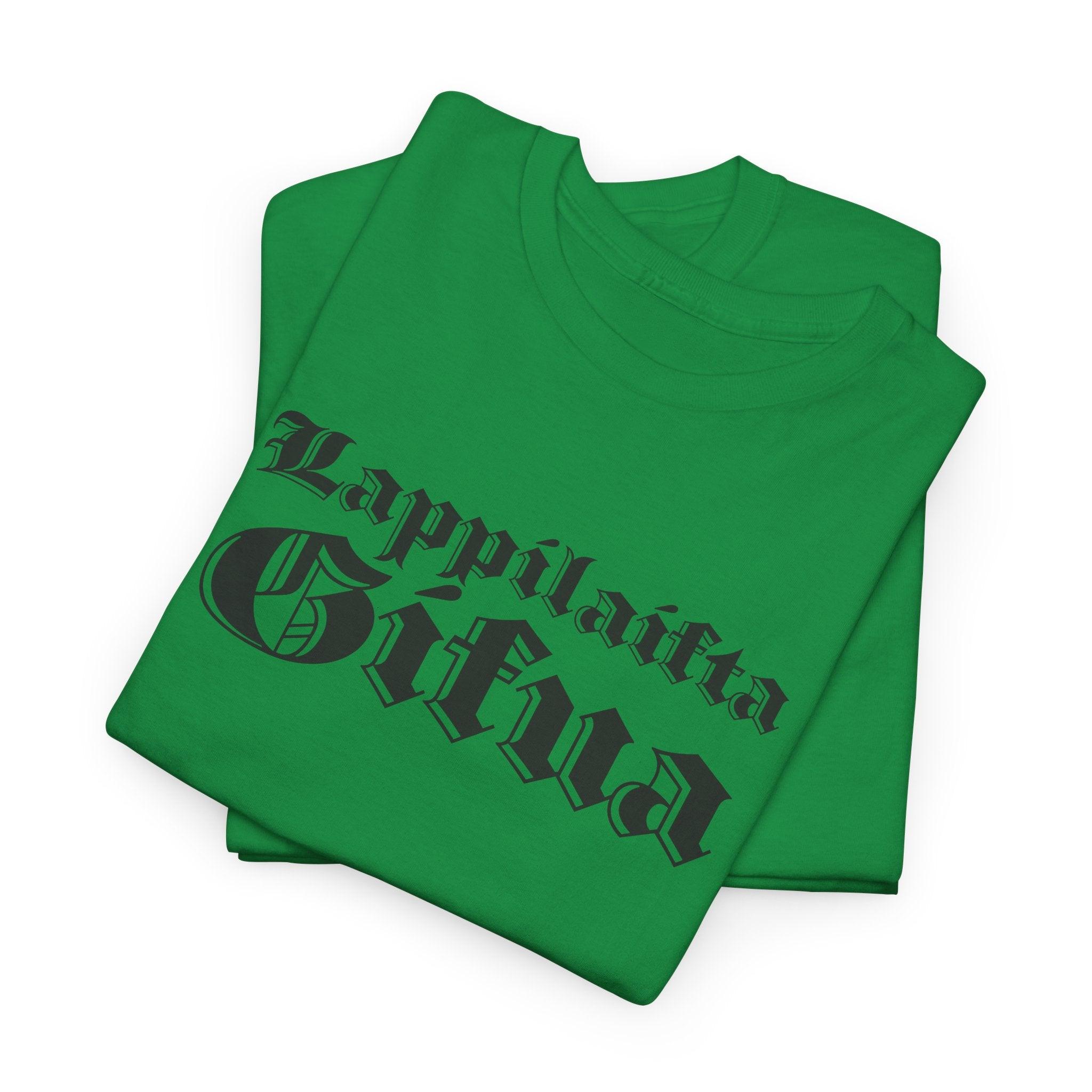 Lappilaista sisua t-paita, tumma retro teksti | 100% puuvillaa, unisex - Lourun verkkokauppa