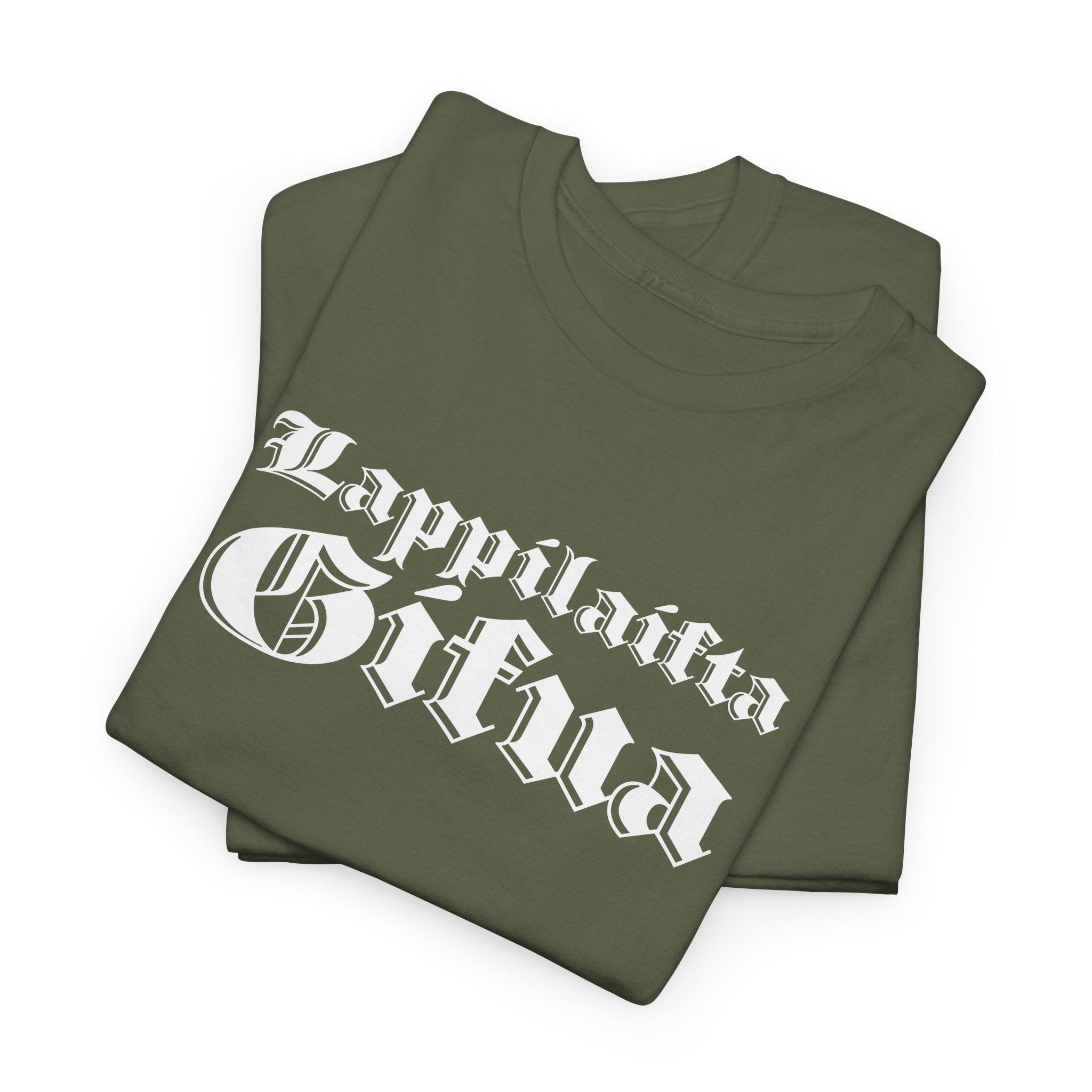 Lappilaista sisua t-paita, valkoinen retro teksti | 100% puuvillaa, unisex - Lourun verkkokauppa