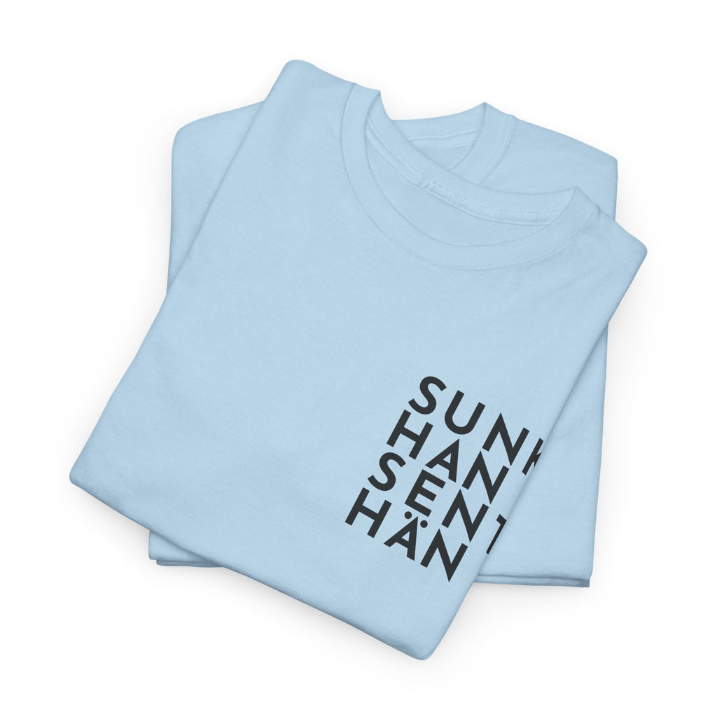 Sunkhan Senthän t-paita Kittilän tyyliin, musta teksti | 100% puuvillaa, unisex