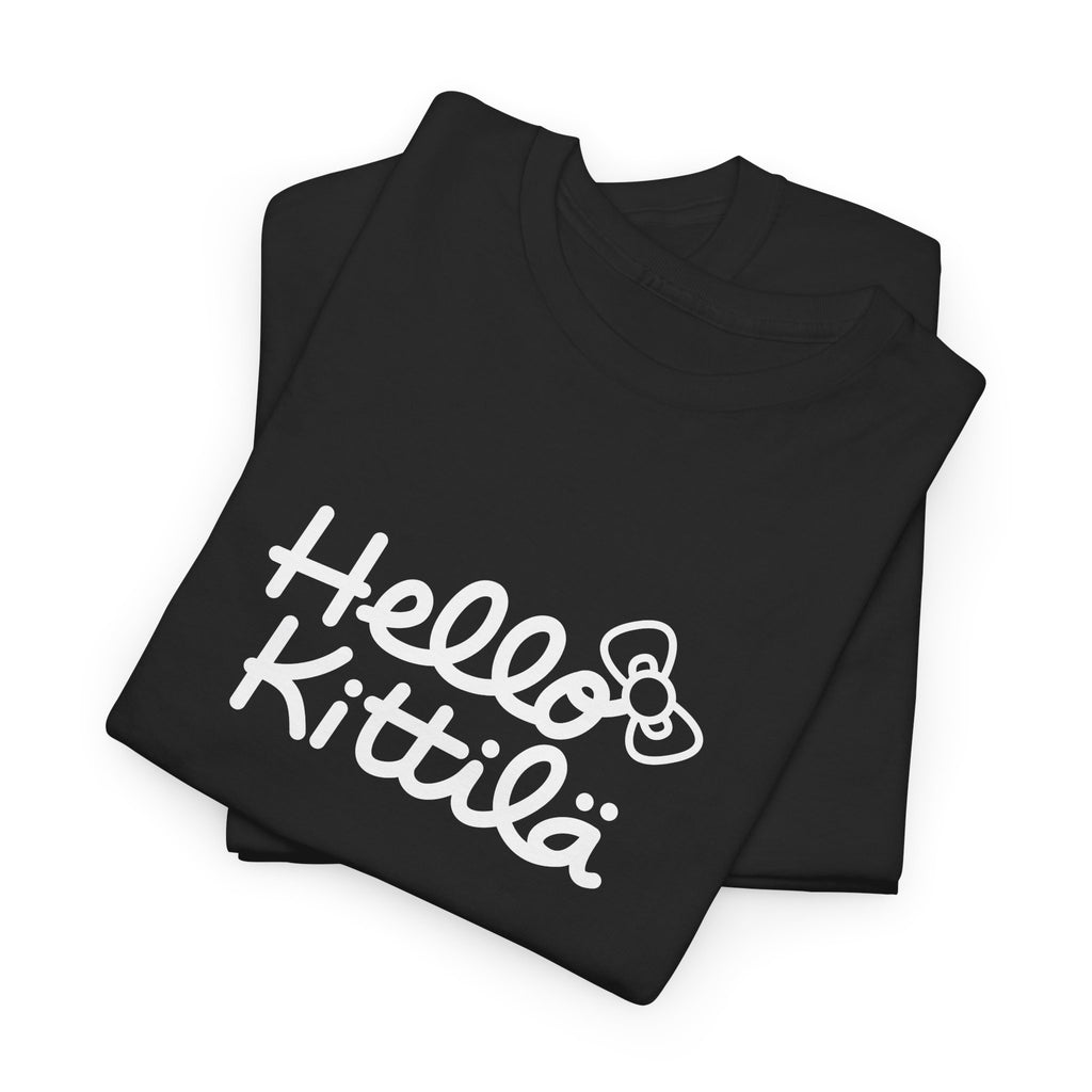 Hello Kittilä (iso valkoinen teksti) | 100% puuvillaa, unisex