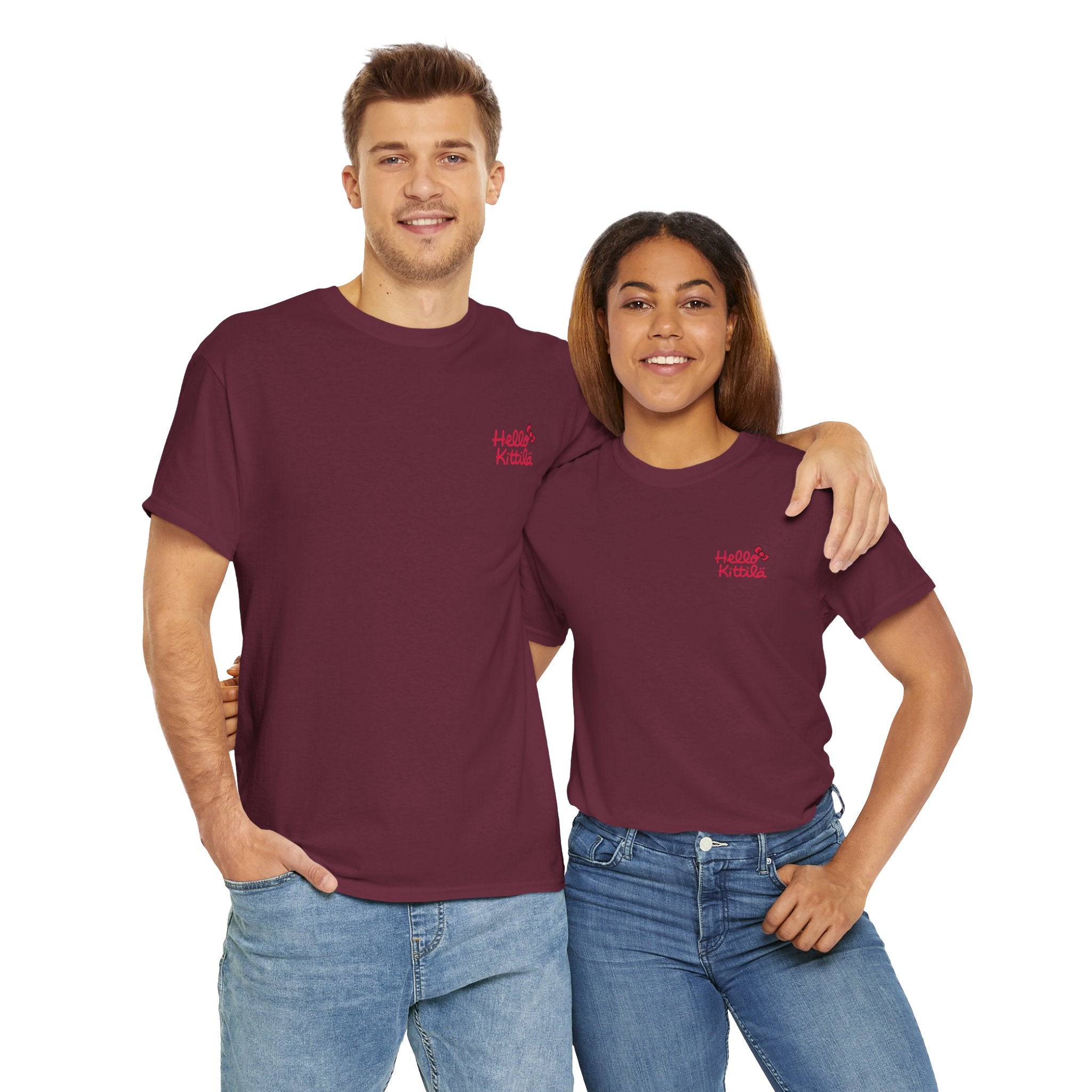 Hello Kittilä (pieni teksti) | 100% puuvillaa, unisex