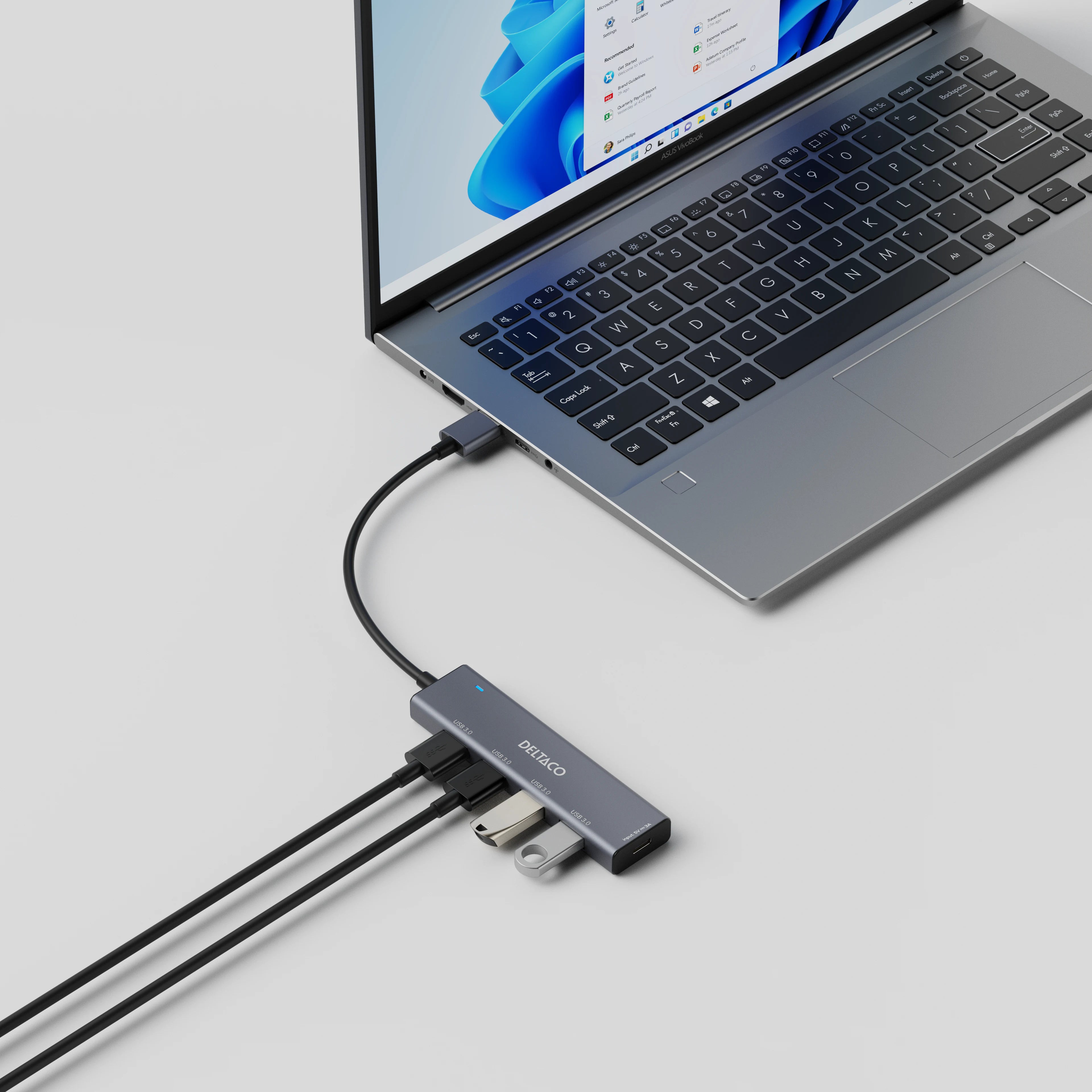 DELTACO USB-A hub, 4x USB-A female, 5 Gbps