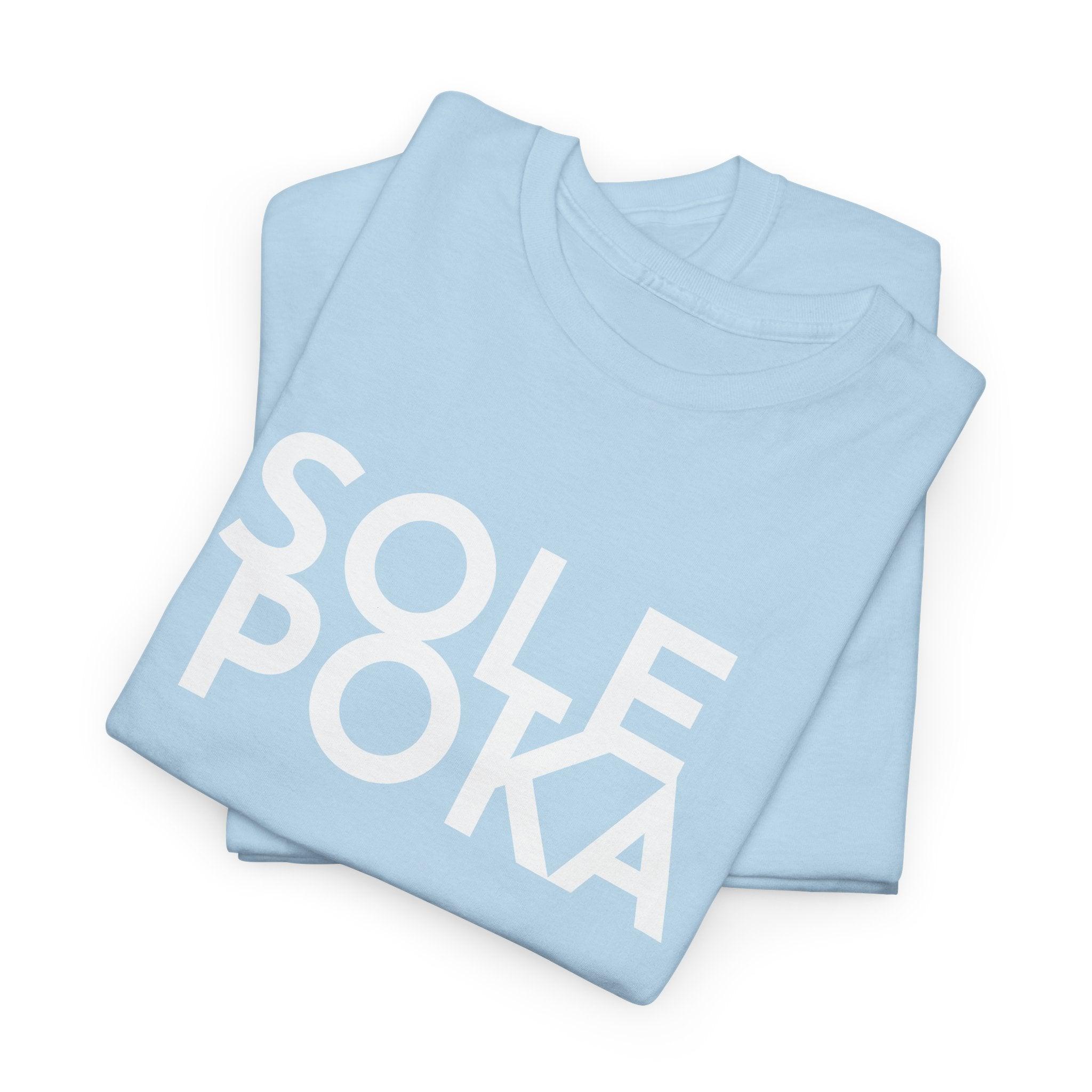 Sole Poka t-paita, valkoinen teksti | 100% puuvillaa, unisex - Lourun verkkokauppa