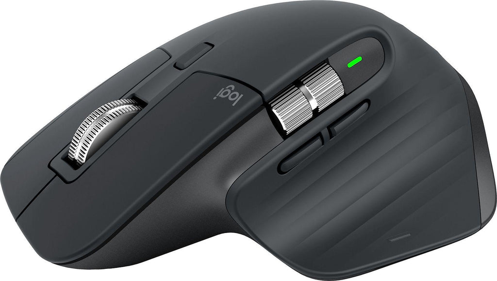 Grafiitinvärinen Logitech MX Master 3S -hiiri viistosti edestä: vierityspyörä ja peukalopyörä