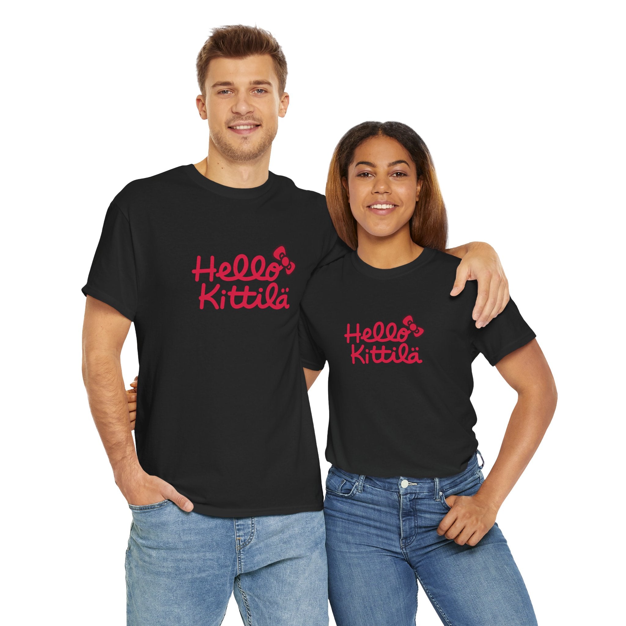 Hello Kittilä (iso teksti) | 100% puuvillaa, unisex
