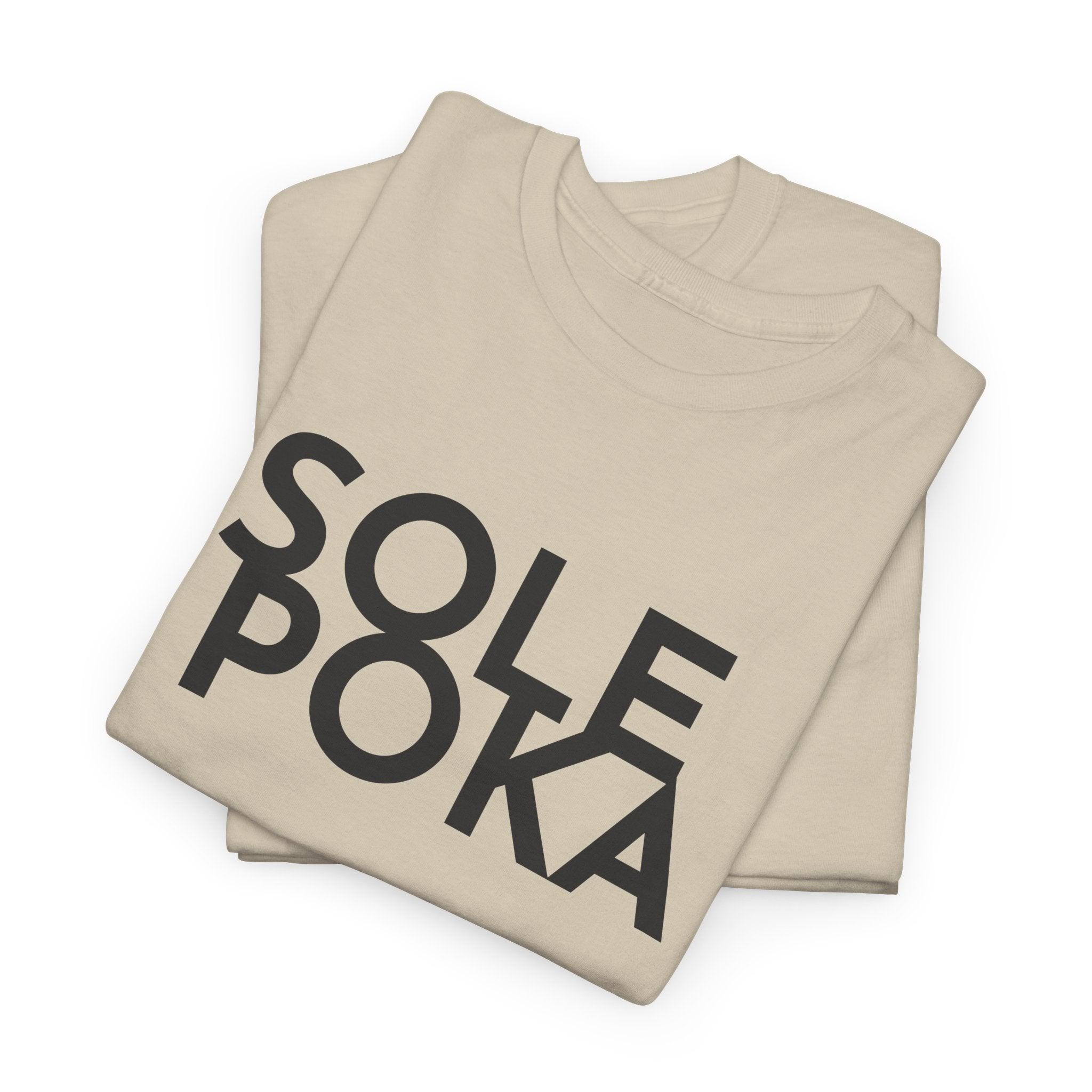 Sole Poka t-paita, musta teksti | 100% puuvillaa, unisex - Lourun verkkokauppa