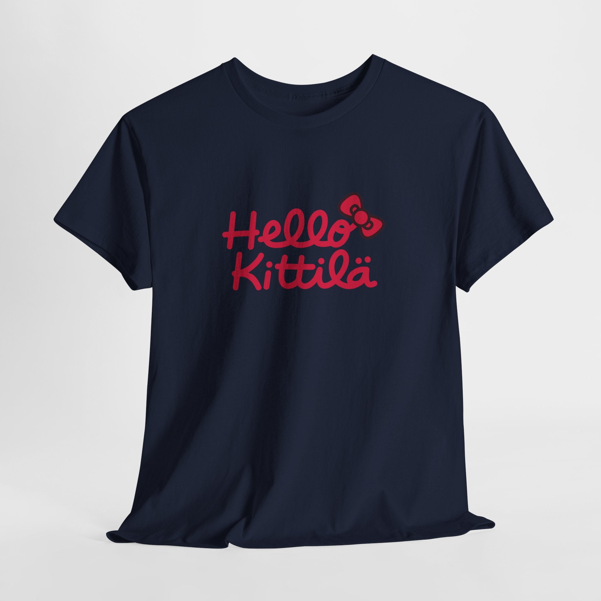 Hello Kittilä (iso teksti) | 100% puuvillaa, unisex