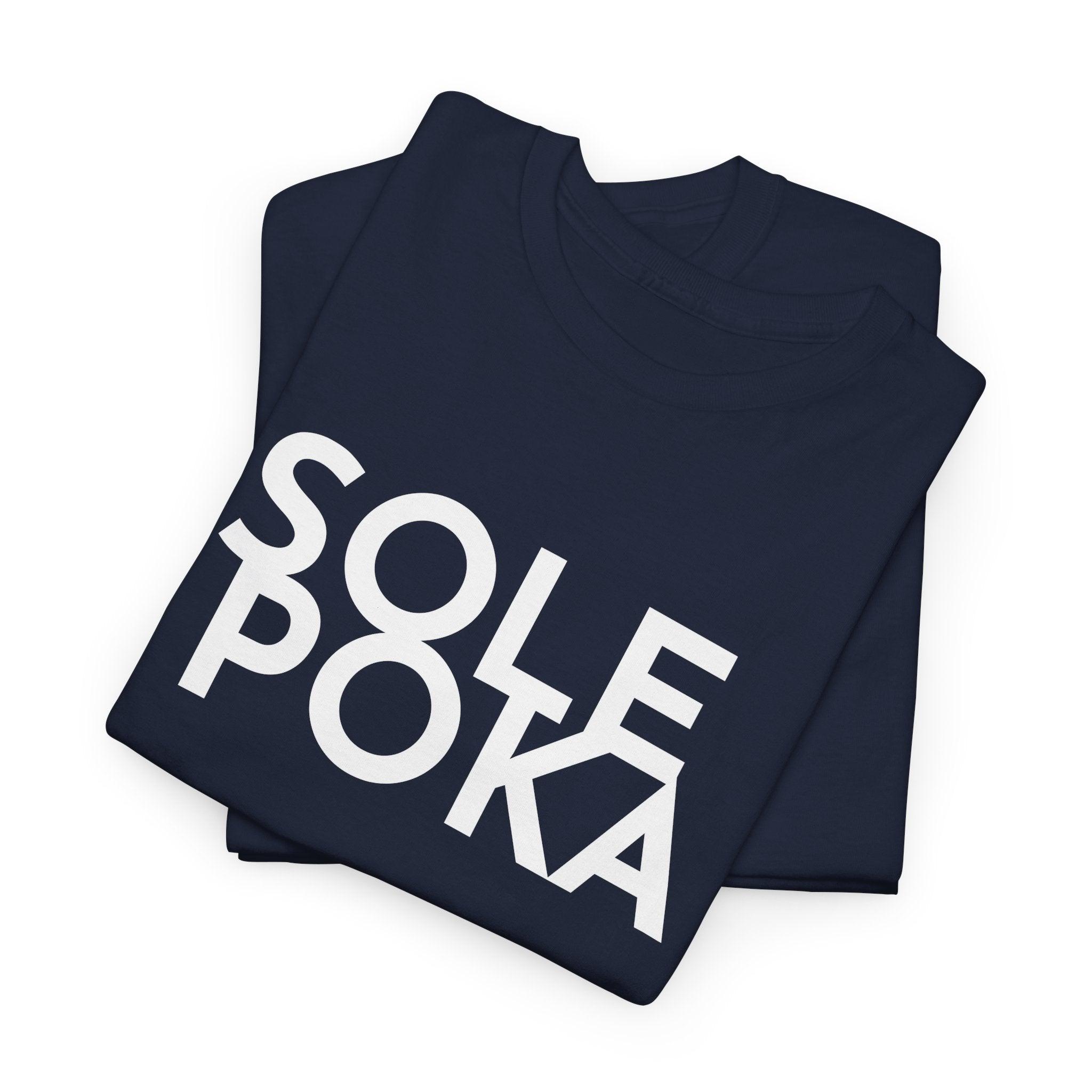 Sole Poka t-paita, valkoinen teksti | 100% puuvillaa, unisex - Lourun verkkokauppa