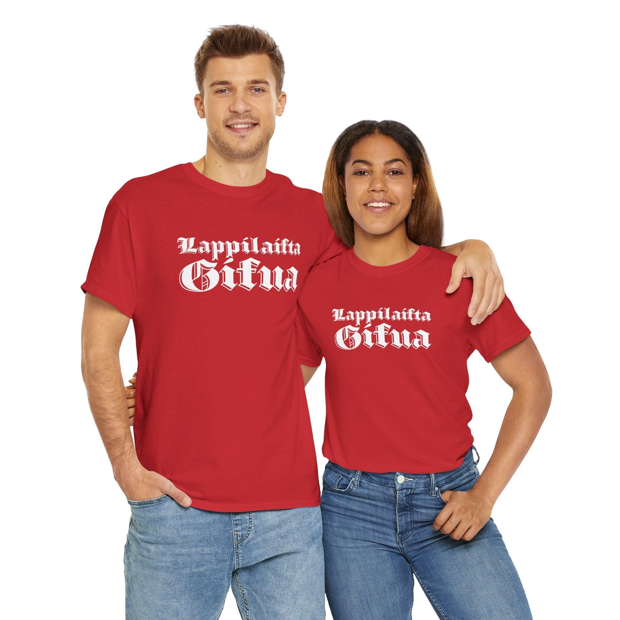 Lappilaista sisua t-paita, valkoinen retro teksti | 100% puuvillaa, unisex - Lourun verkkokauppa