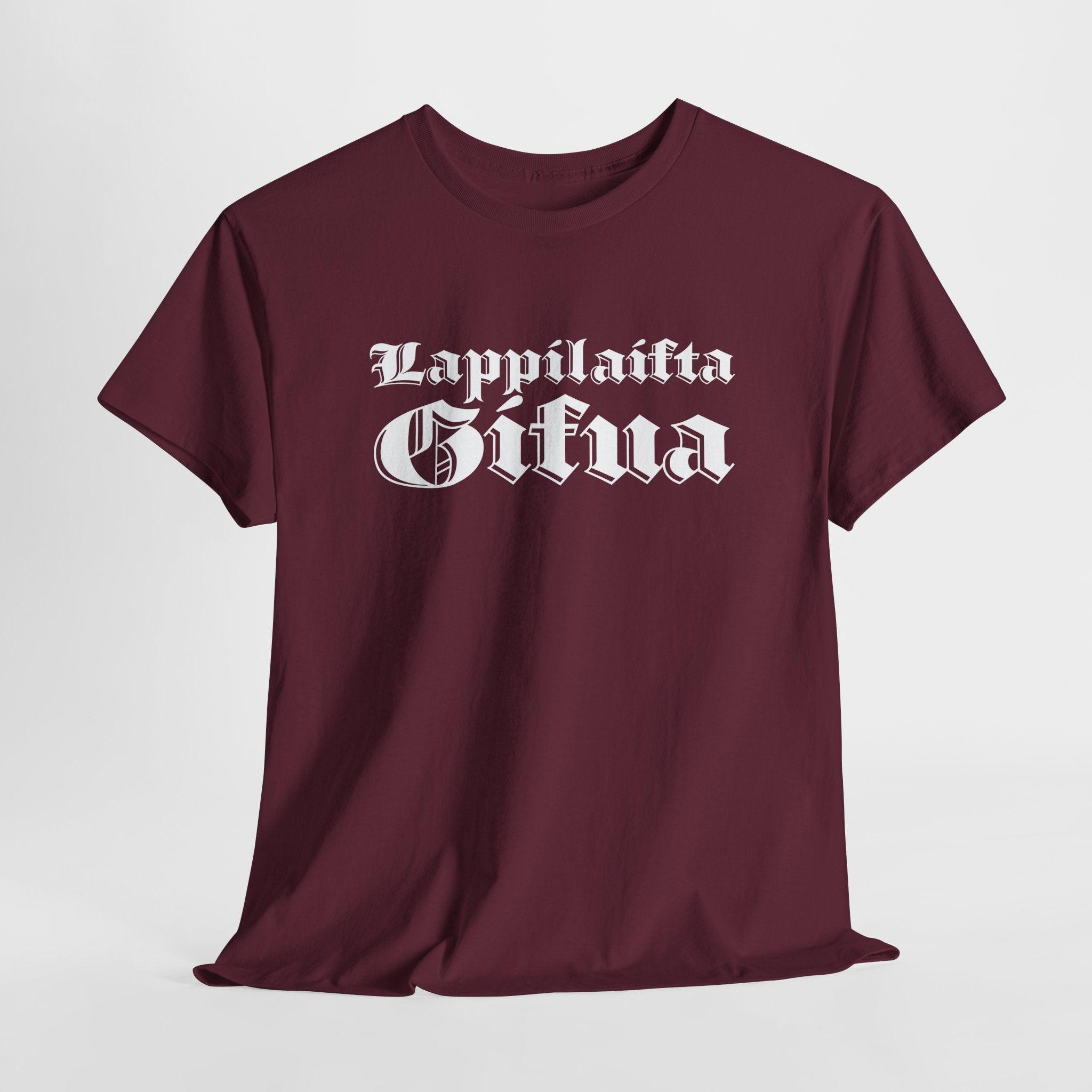 Lappilaista sisua t-paita, valkoinen retro teksti | 100% puuvillaa, unisex - Lourun verkkokauppa