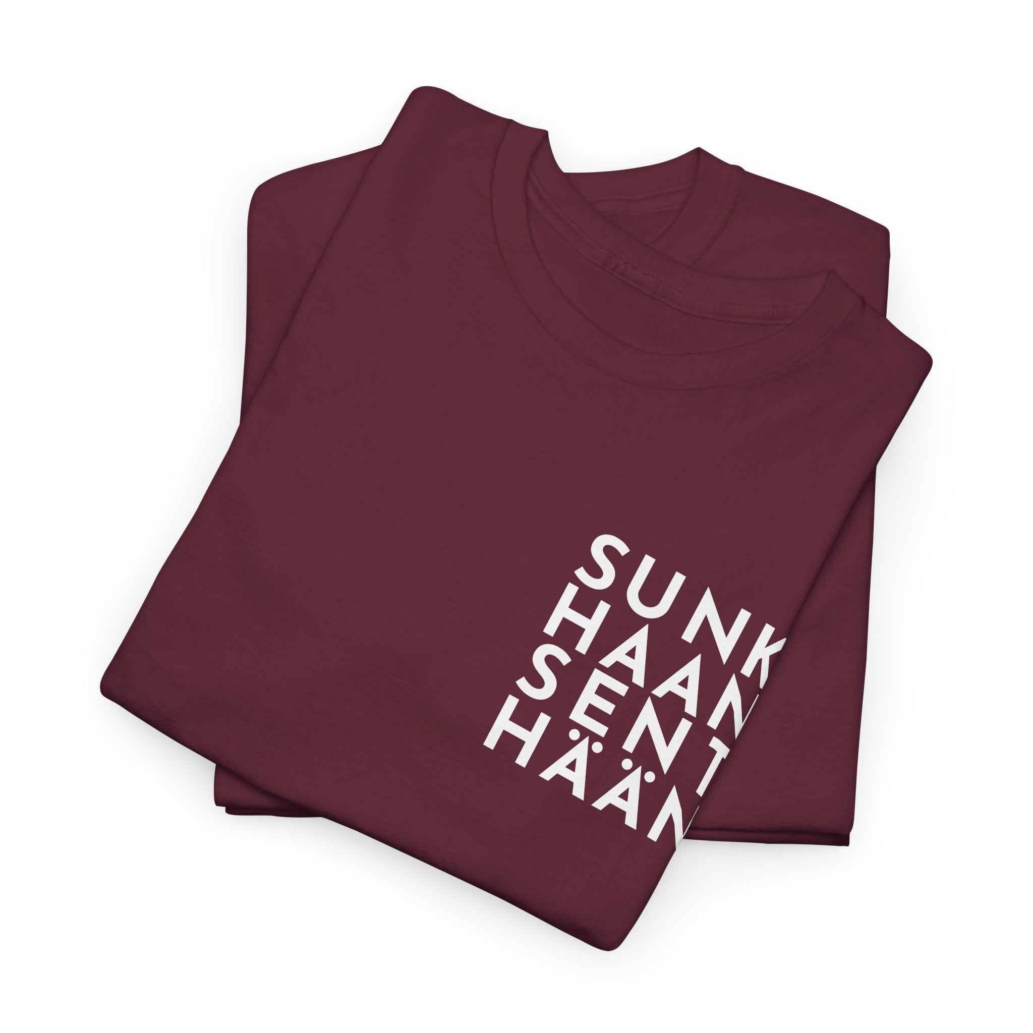 Sunkhaan Senthään t-paita, valkoinen teksti | 100% puuvillaa, unisex