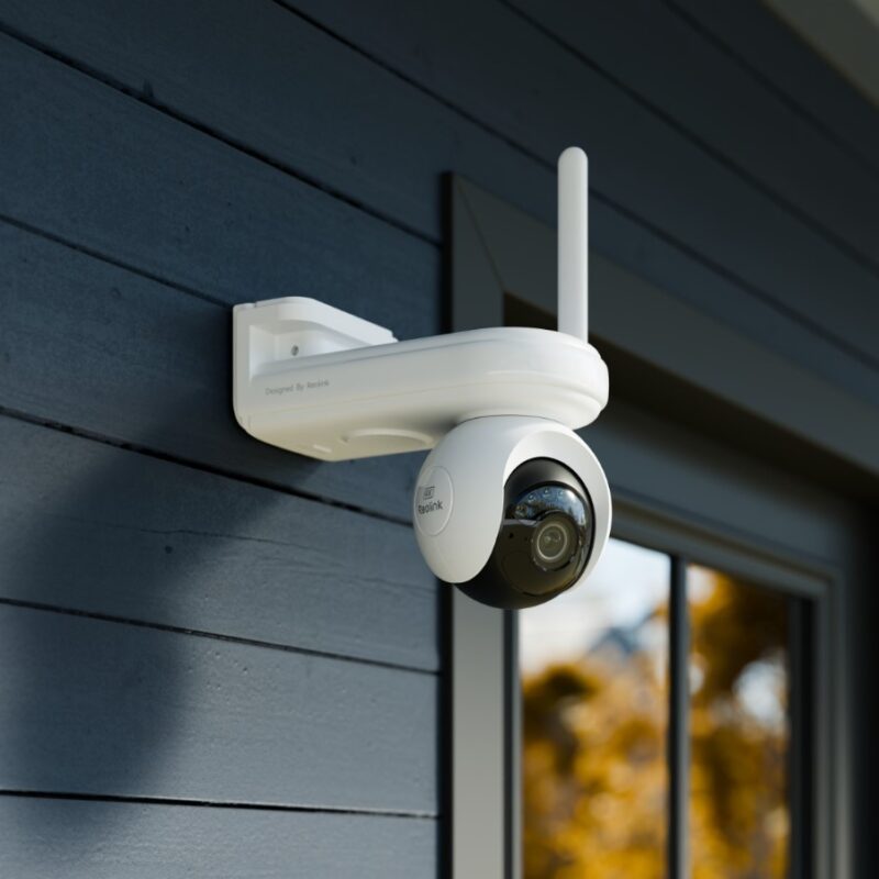 Reolink Altas PT Ultra 8MP akkukäyttöinen WiFi 6 kamera ColorX-yönäöllä ulkokäyttöön