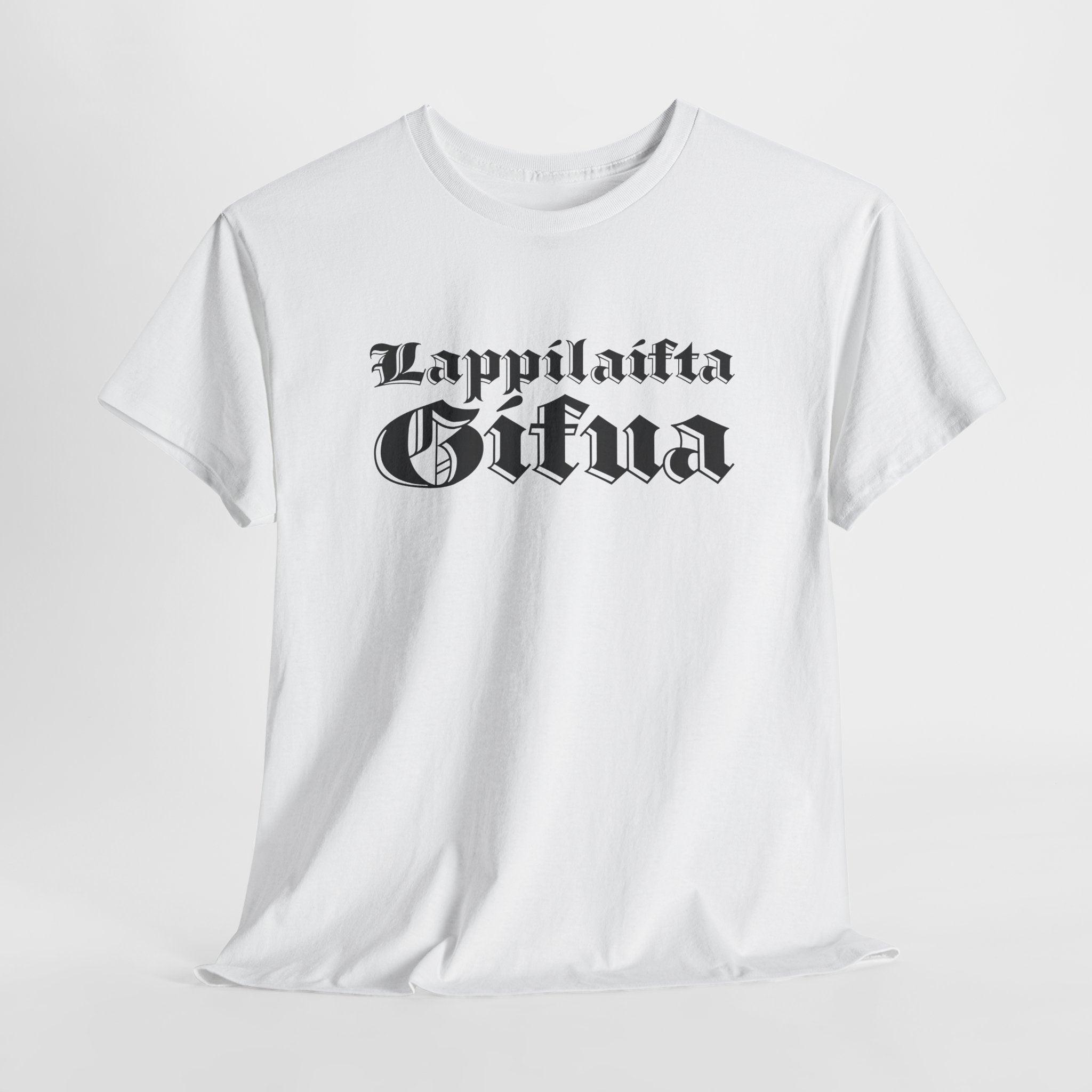Lappilaista sisua t-paita, tumma retro teksti | 100% puuvillaa, unisex - Lourun verkkokauppa